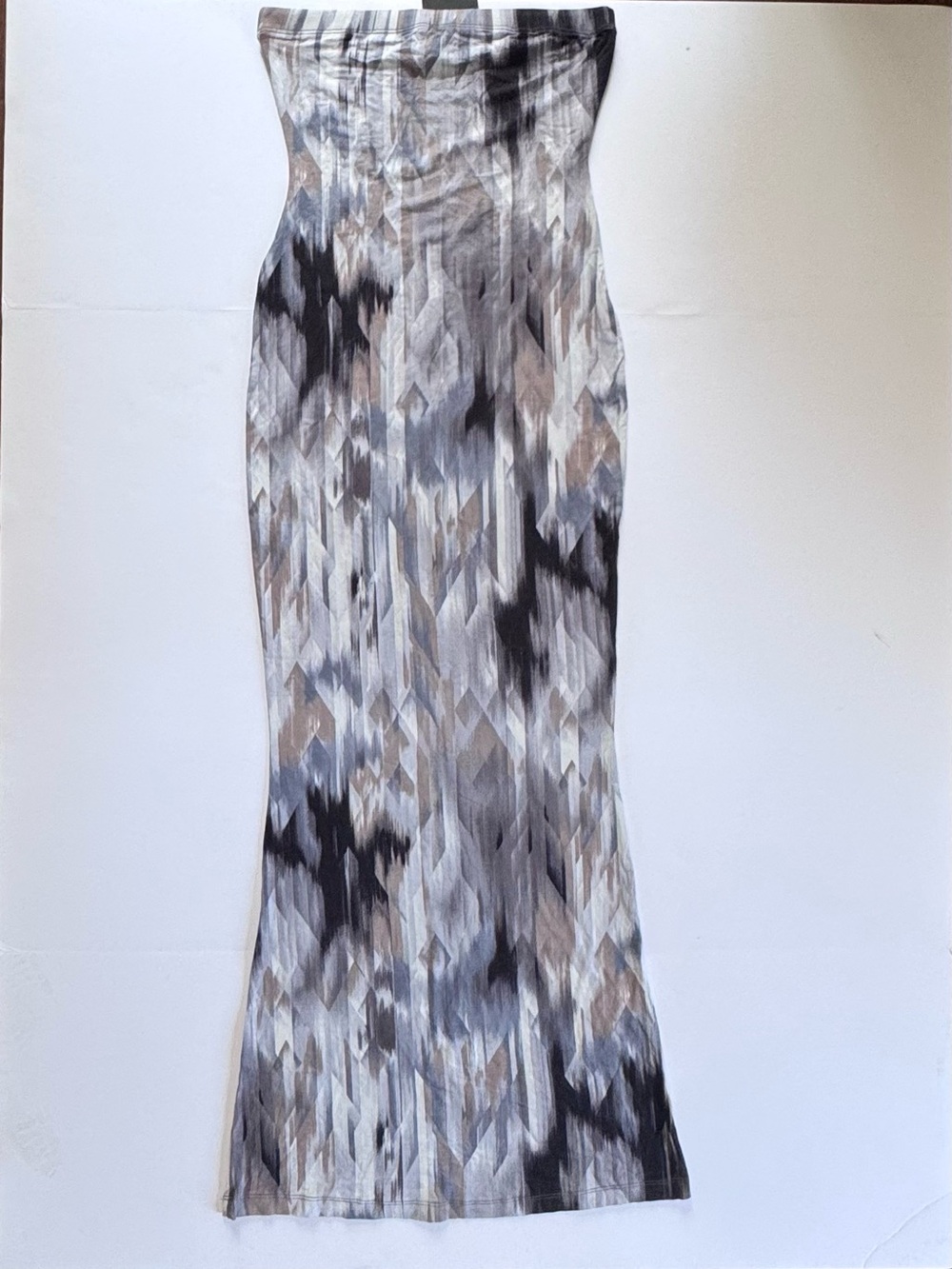 Fashion Nova Feminine Strapless Abstract Maxi Dress - Gray & Black, Size Small - Picture 2 of 6